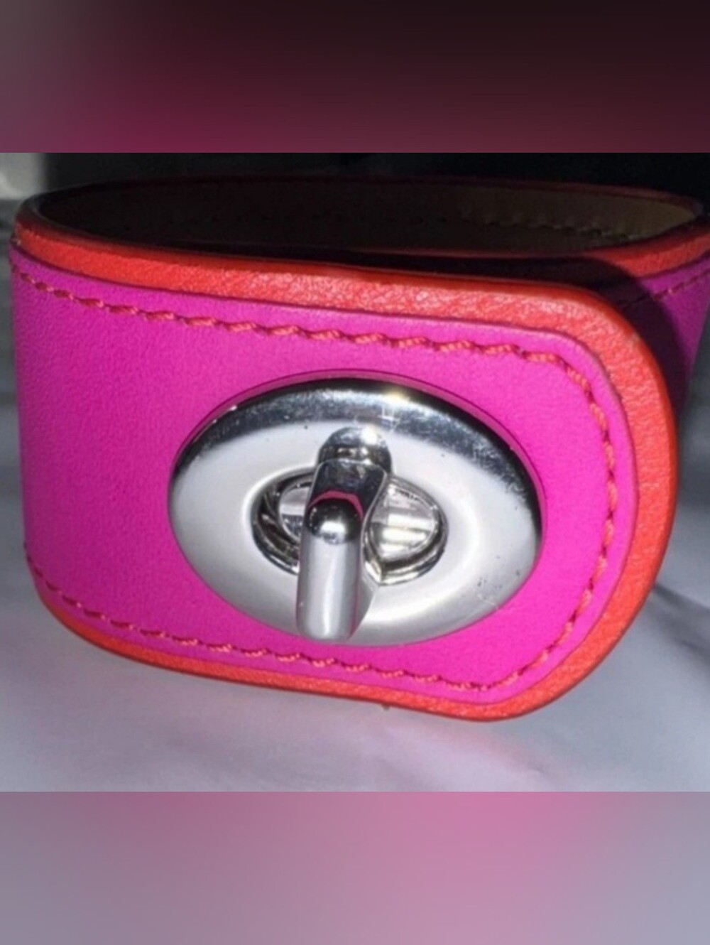Rare NWT Coach Pink Orange Red Genuine Leather Turnlock Wide Cuff Bracelet - Picture 2 of 9